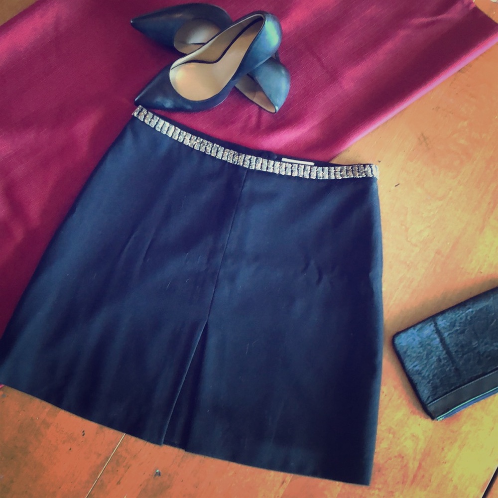 Elegant mini skirt